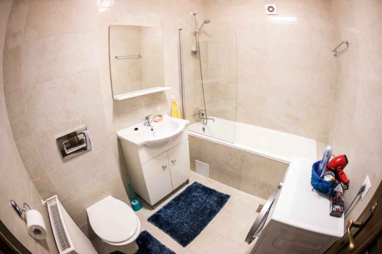 Travel Homzzz Apartments Targu Mures Exterior foto