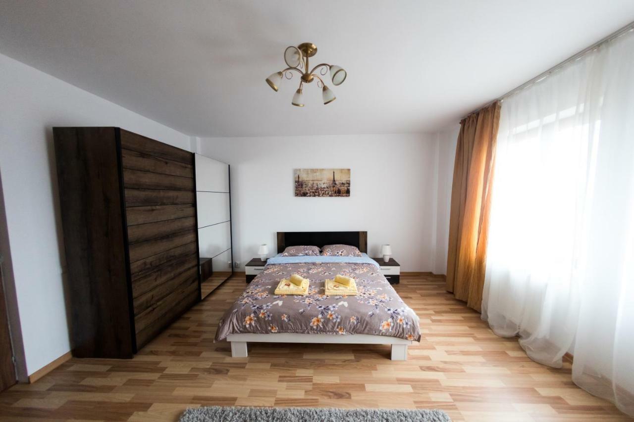 Travel Homzzz Apartments Targu Mures Exterior foto