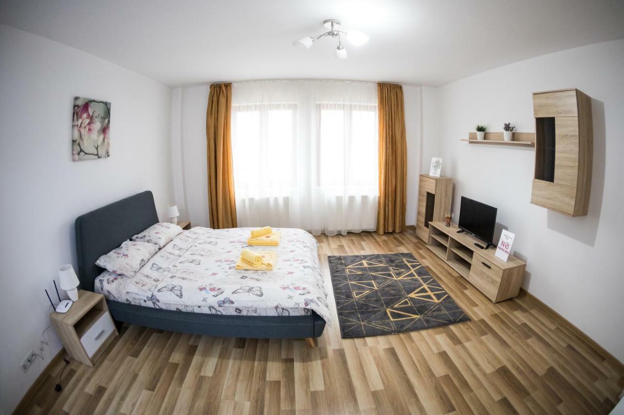 Travel Homzzz Apartments Targu Mures Exterior foto