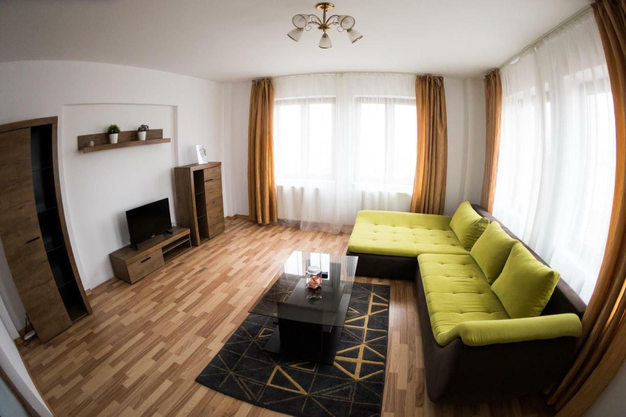 Travel Homzzz Apartments Targu Mures Exterior foto